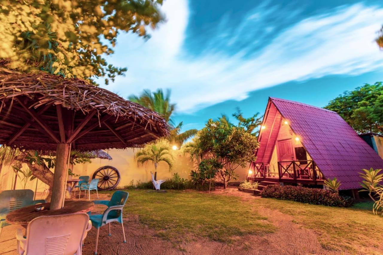 That'S Why Beach Cabanas Nilaveli Exterior foto